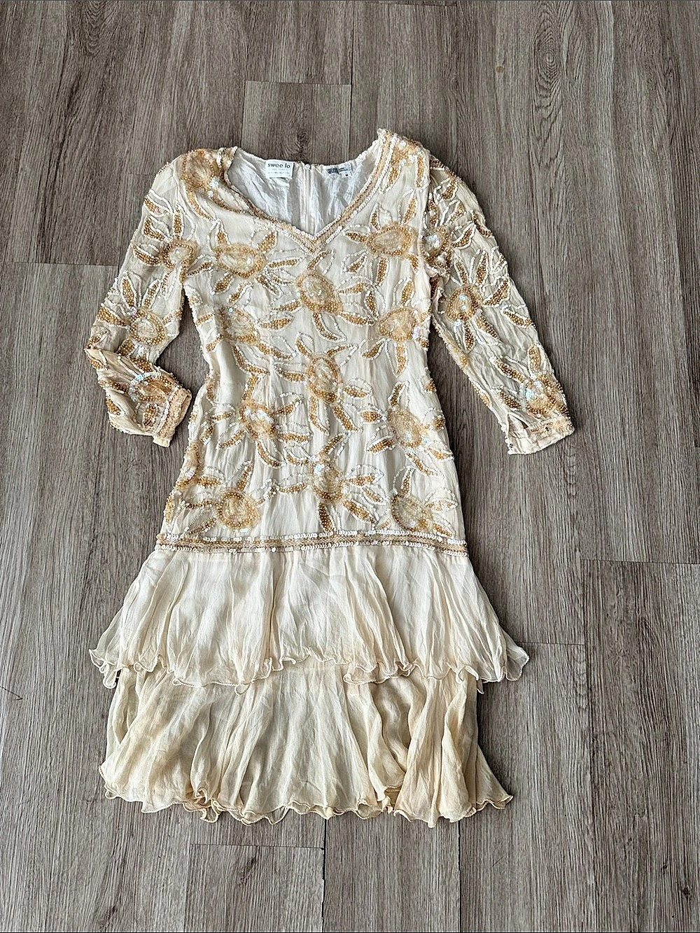 Swee lo new york vintage  Silk Sequin Floral Mini Dress in Cream & Gold Size Med